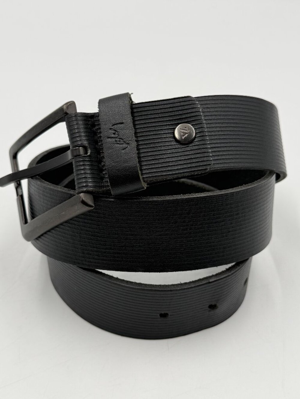 Velez Ribbed Textured Leather Belt Size 32 Black Dress Work 1.5" Wide Buckle